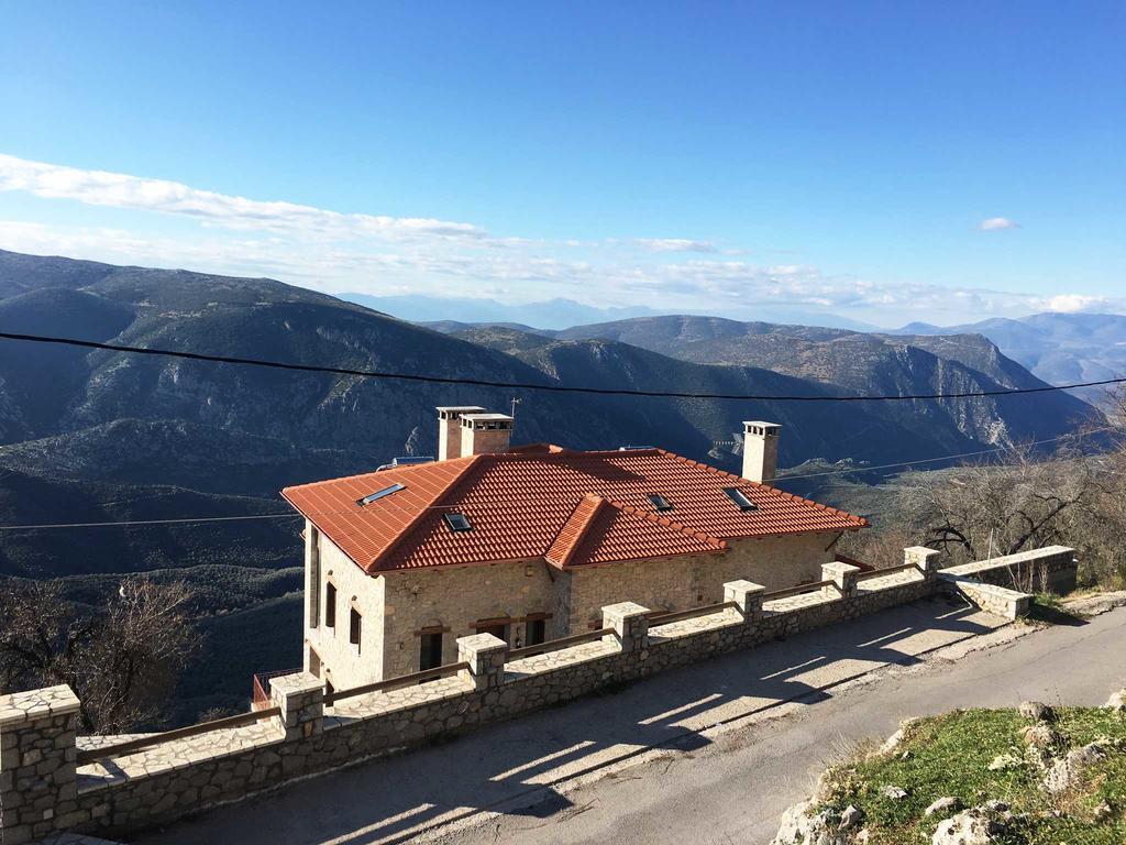 Almondhouse Suites With Fireplace - Adults Only Arachova Exterior foto